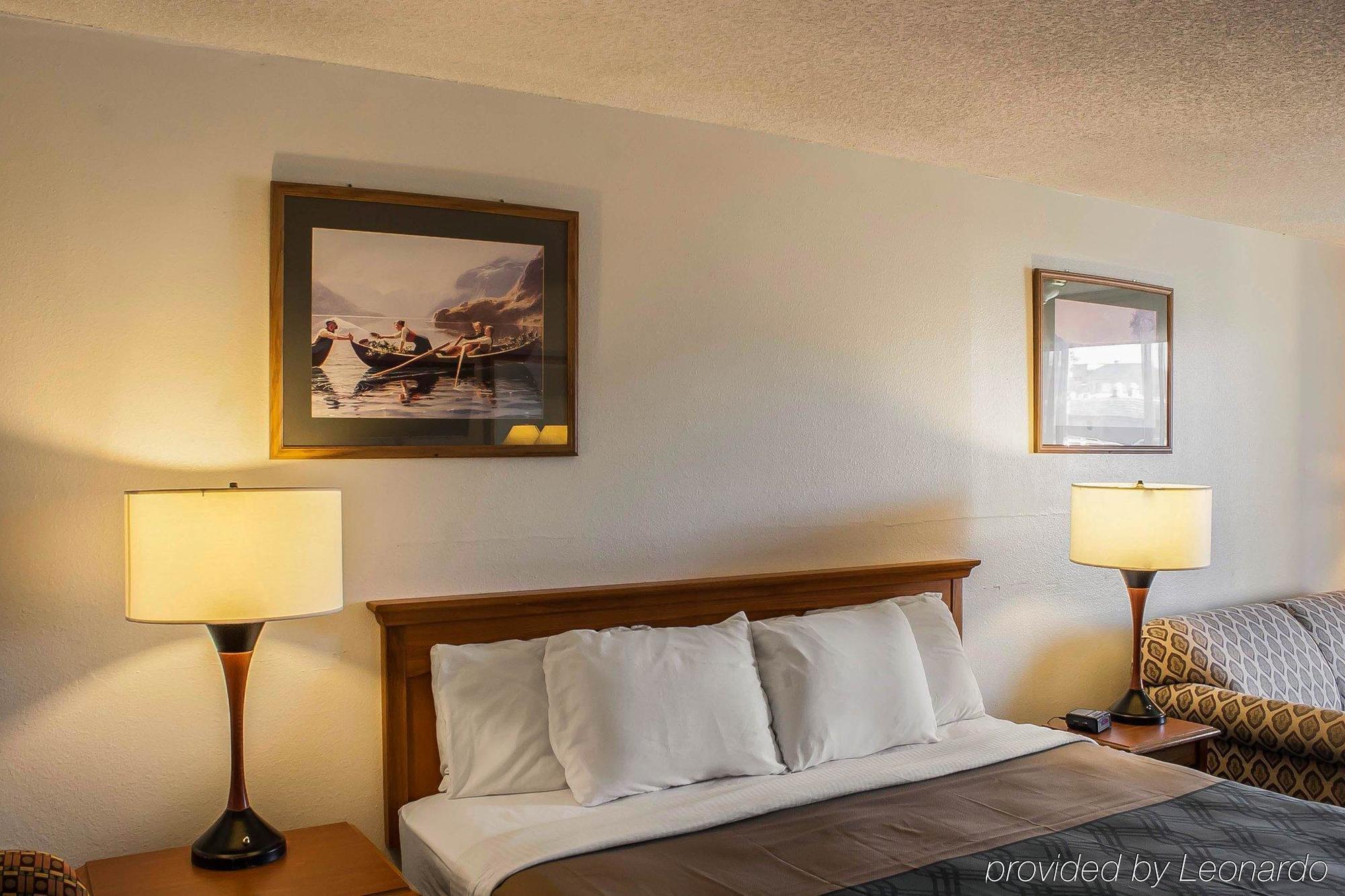 Econo Lodge Inn & Suites Hoquiam Exterior photo