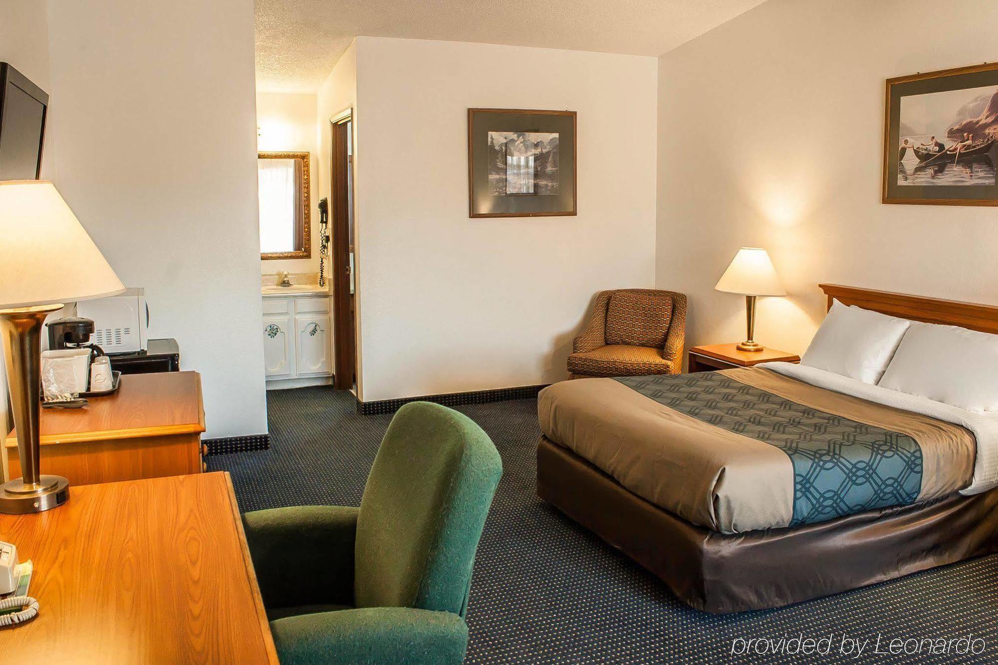 Econo Lodge Inn & Suites Hoquiam Exterior photo
